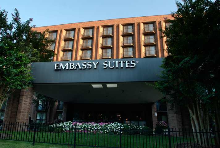 Embassy Suites By Hilton Richmond Dumbarton Экстерьер фото