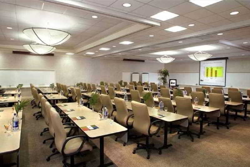 Embassy Suites By Hilton Richmond Dumbarton Удобства фото